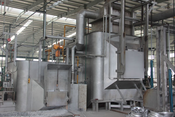 Smelting furnace